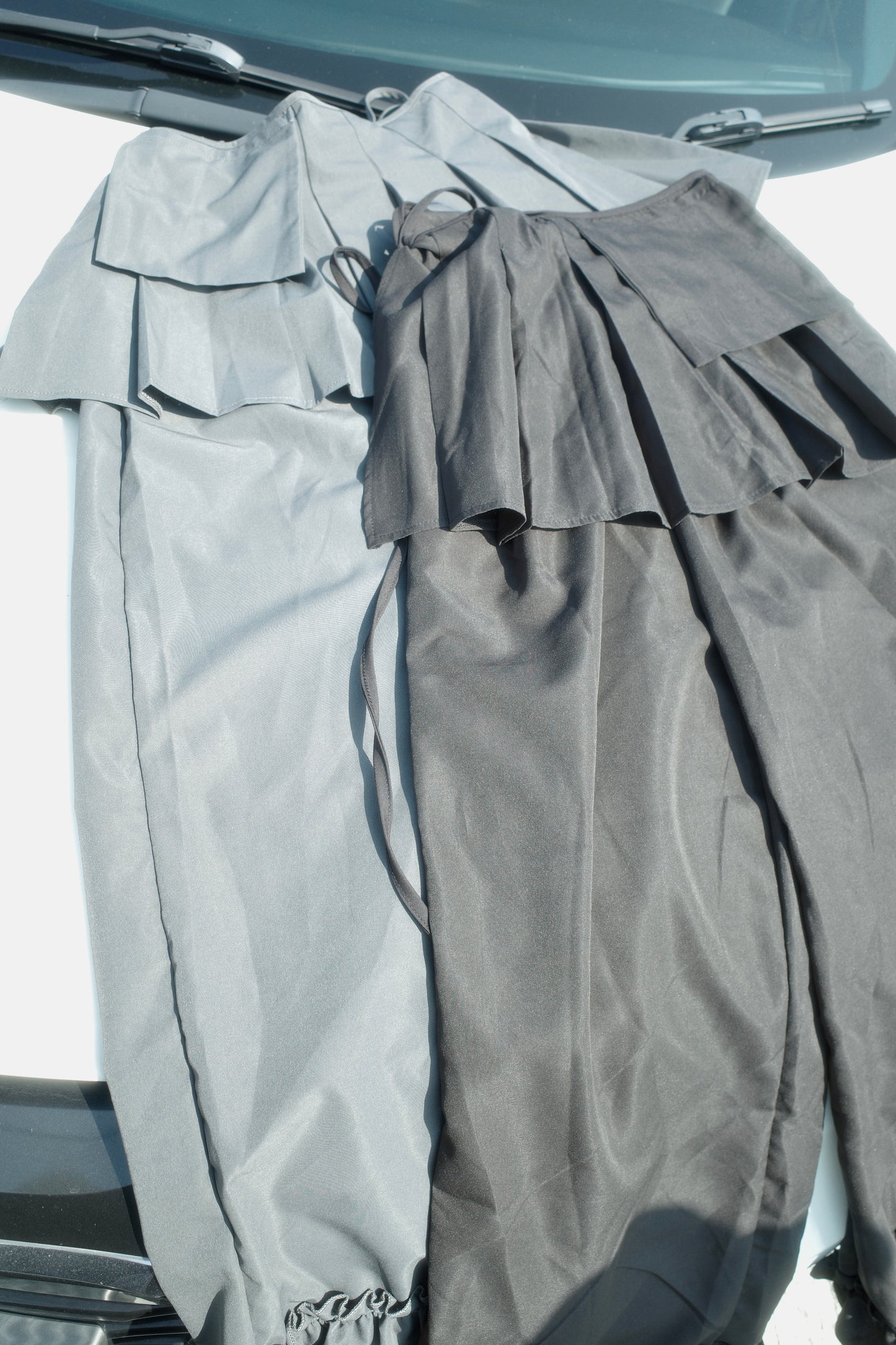 #KR 00001PT2026 風褸料長褲外搭百摺短裙