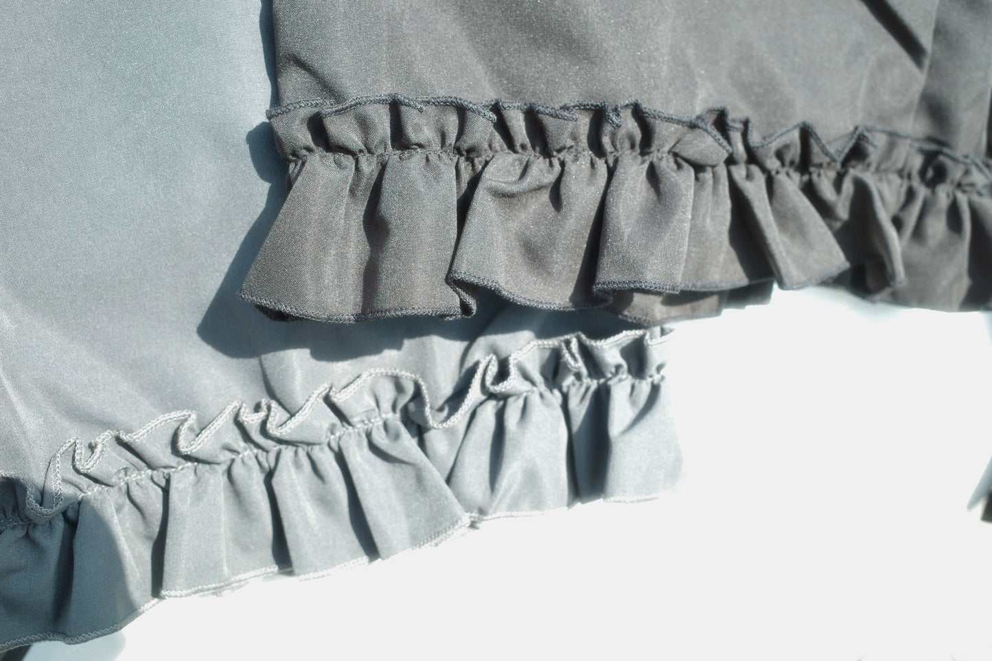 #KR 00001PT2026 風褸料長褲外搭百摺短裙